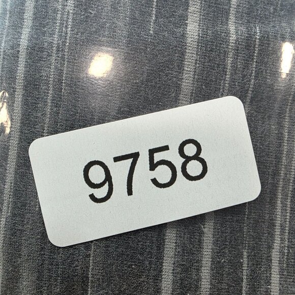 Womens Nike Dri-Fit Gray Striped Athletic Leggings Ankle Cotton Blend Size S - Picture 11 of 11